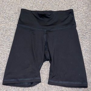 Old Navy Acitve Go Dry Biker Shorts S